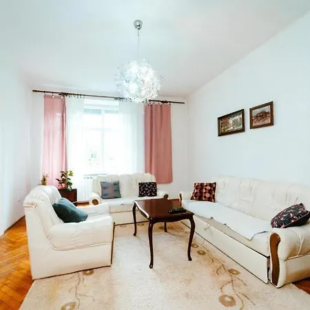 The Place In The Center- Free Parking Sarajevo