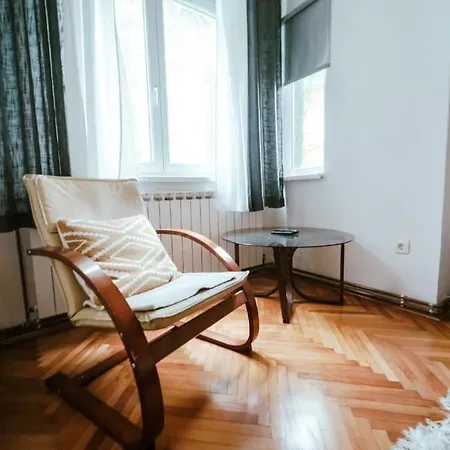 Apartman The Place In The Center- Free Parking *