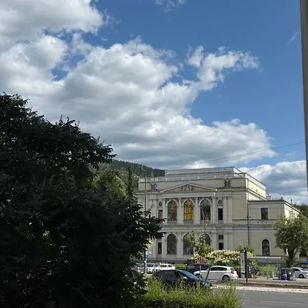 The Place In The Center- Free Parking Szarajevó